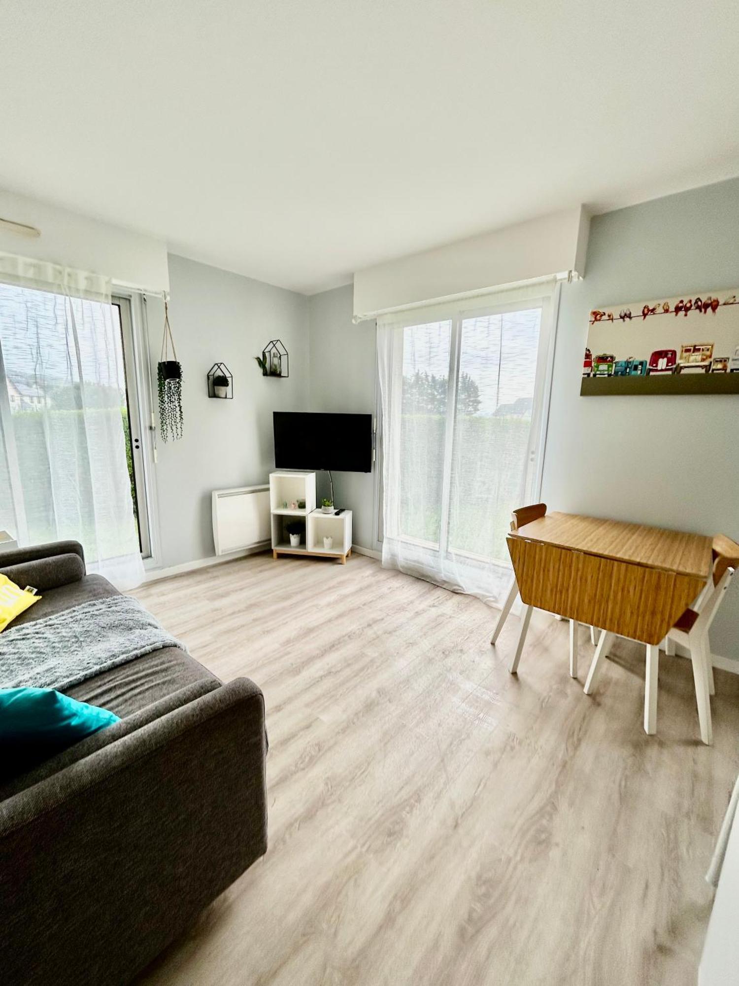 Superbe Appartement Avec Jardin Ensoleille Blonville-sur-Mer Luaran gambar