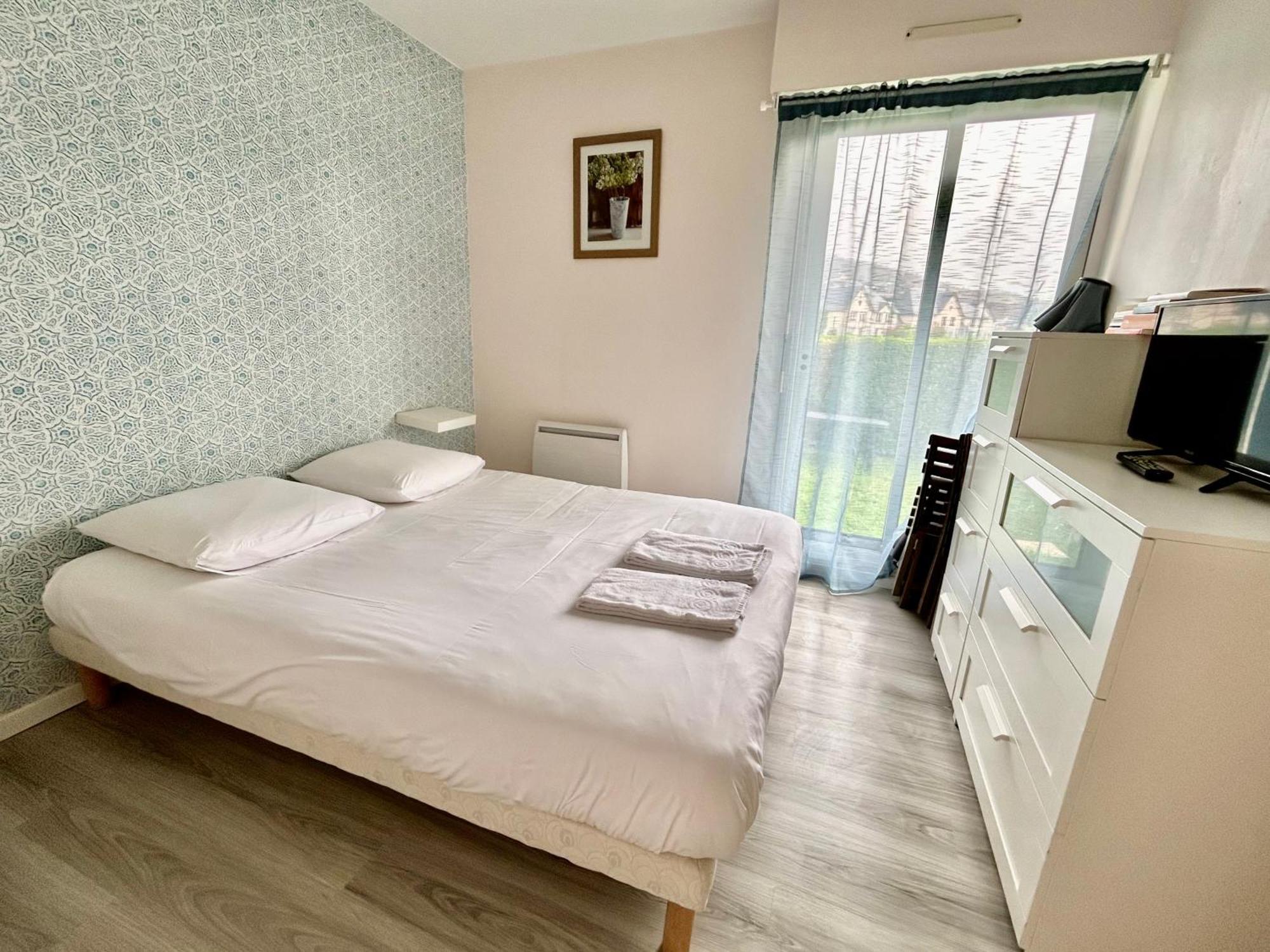 Superbe Appartement Avec Jardin Ensoleille Blonville-sur-Mer Luaran gambar